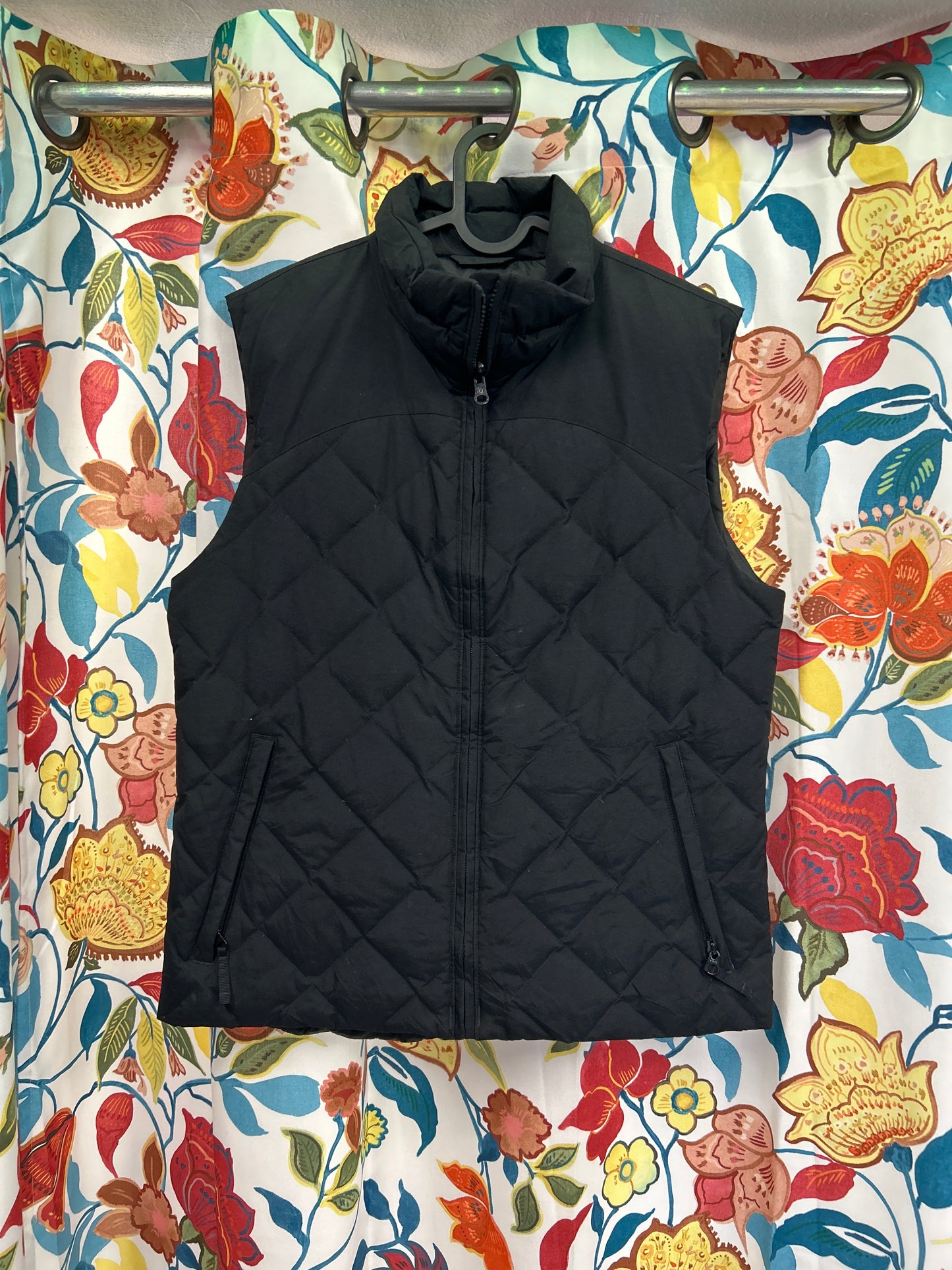 Columbia black puffer vest