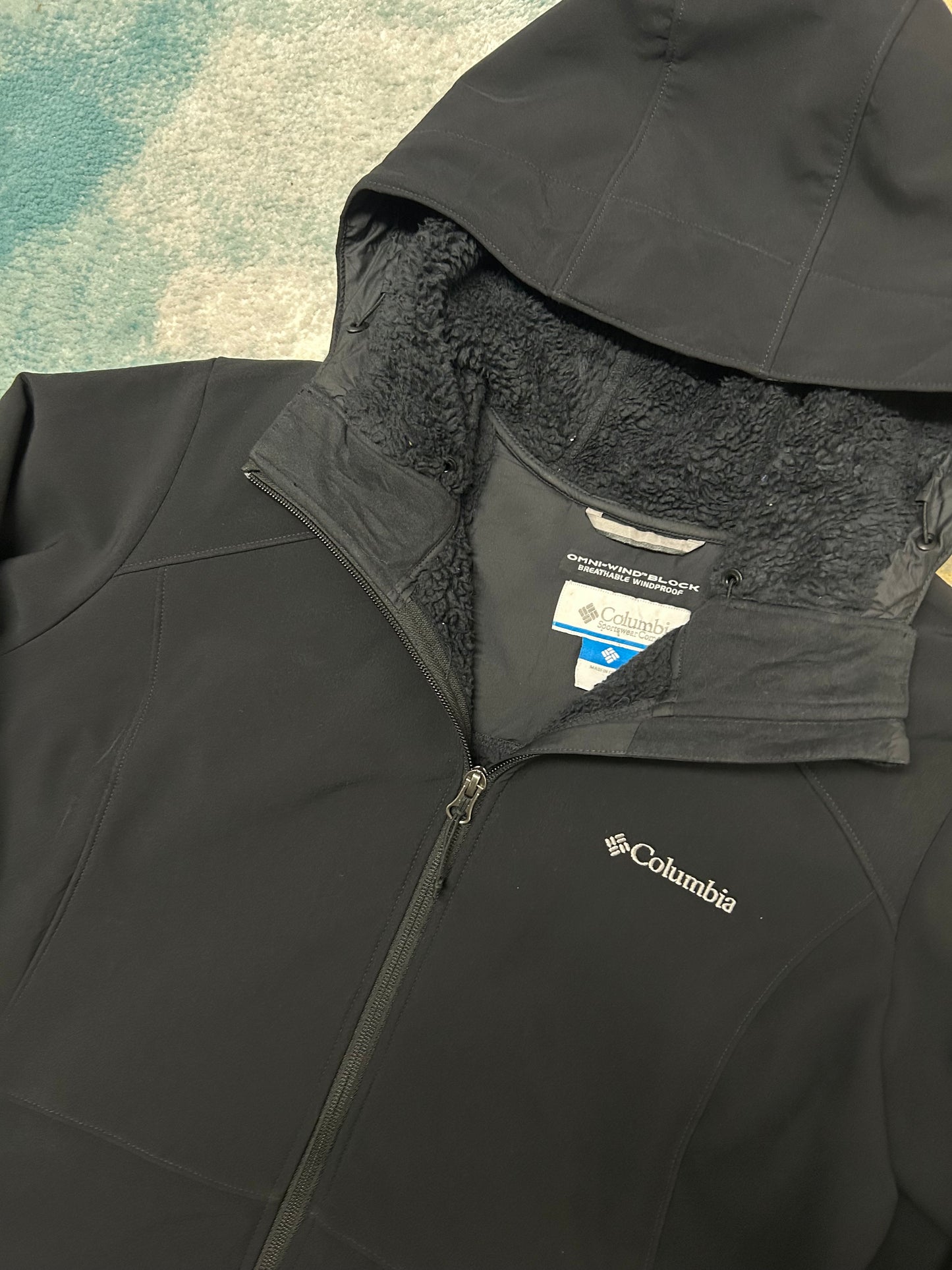 Columbia black heavy omniwind jacket