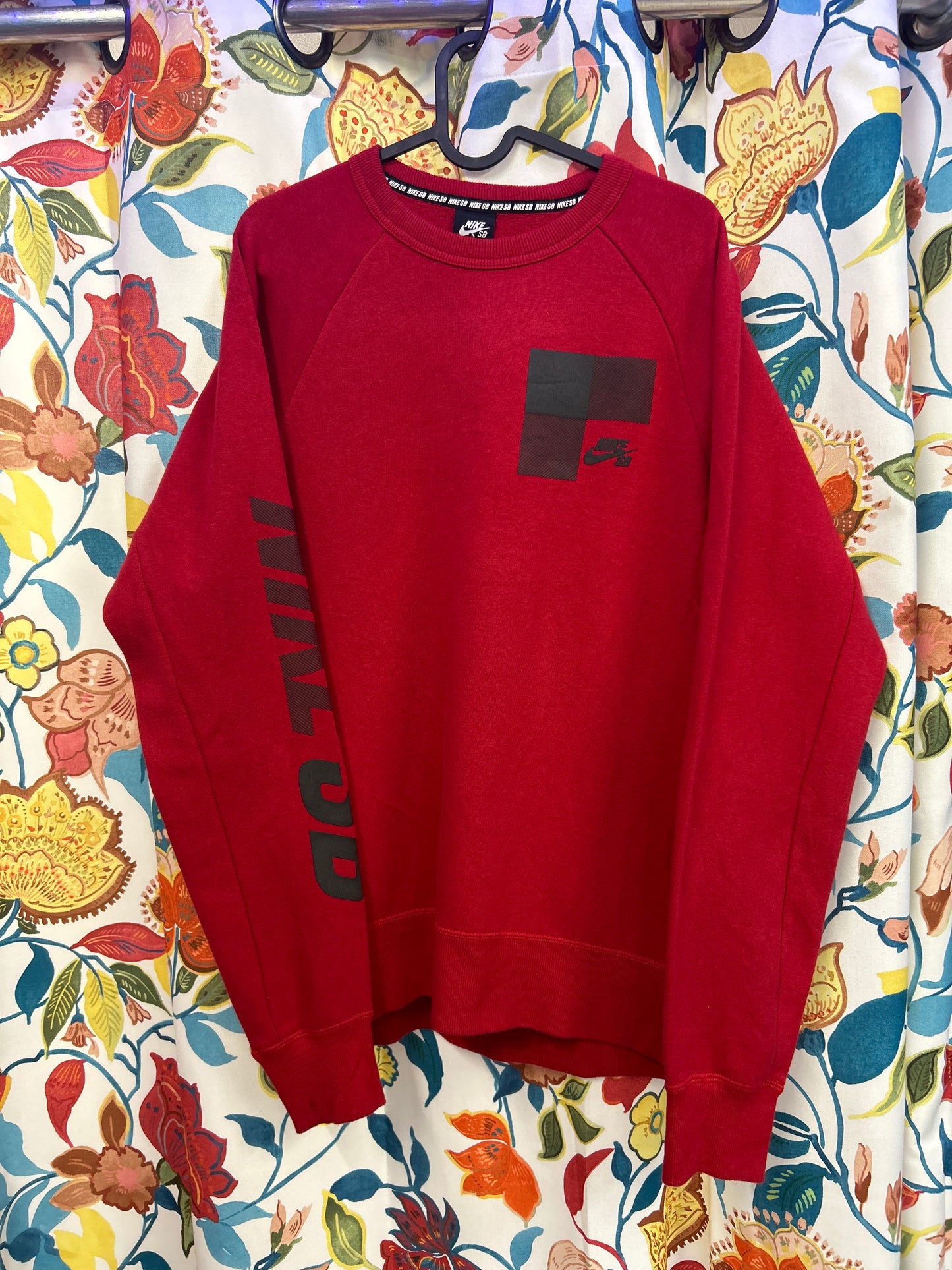 Nike SB red cotton Crewneck