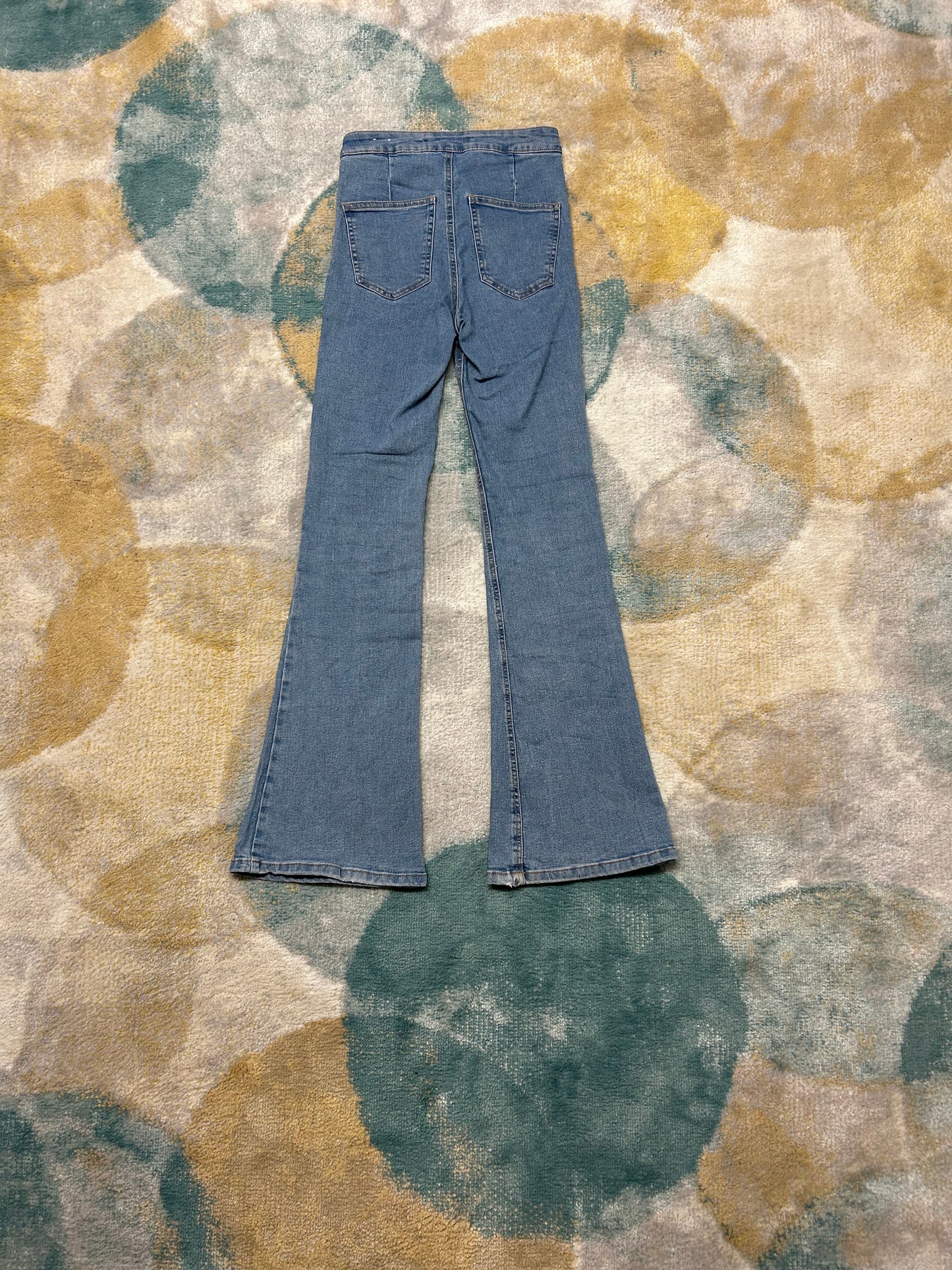 Light denim jennyfer elastic high waisted flare pants