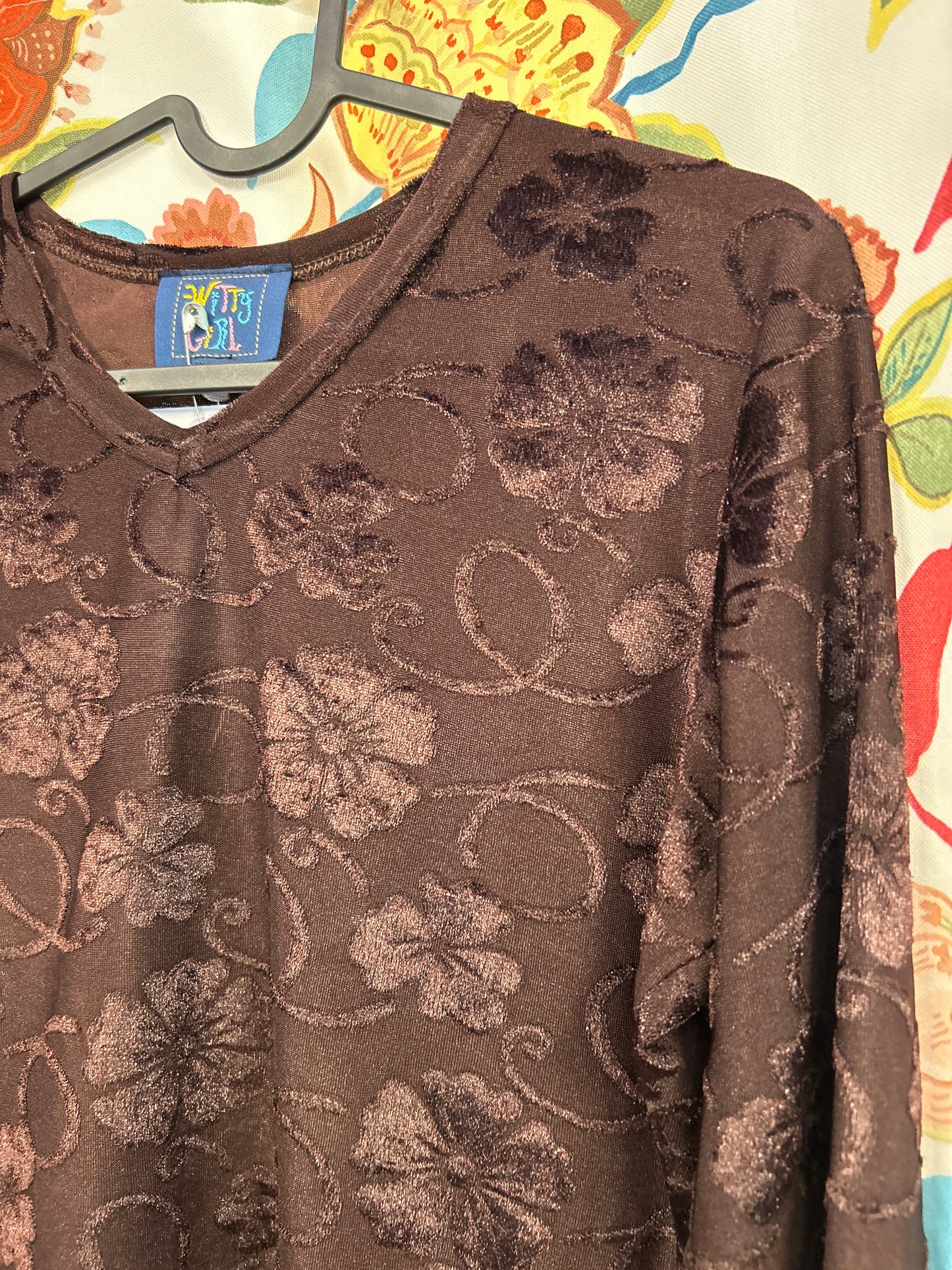 Y2k brown long sleeve top with velvet flowers
