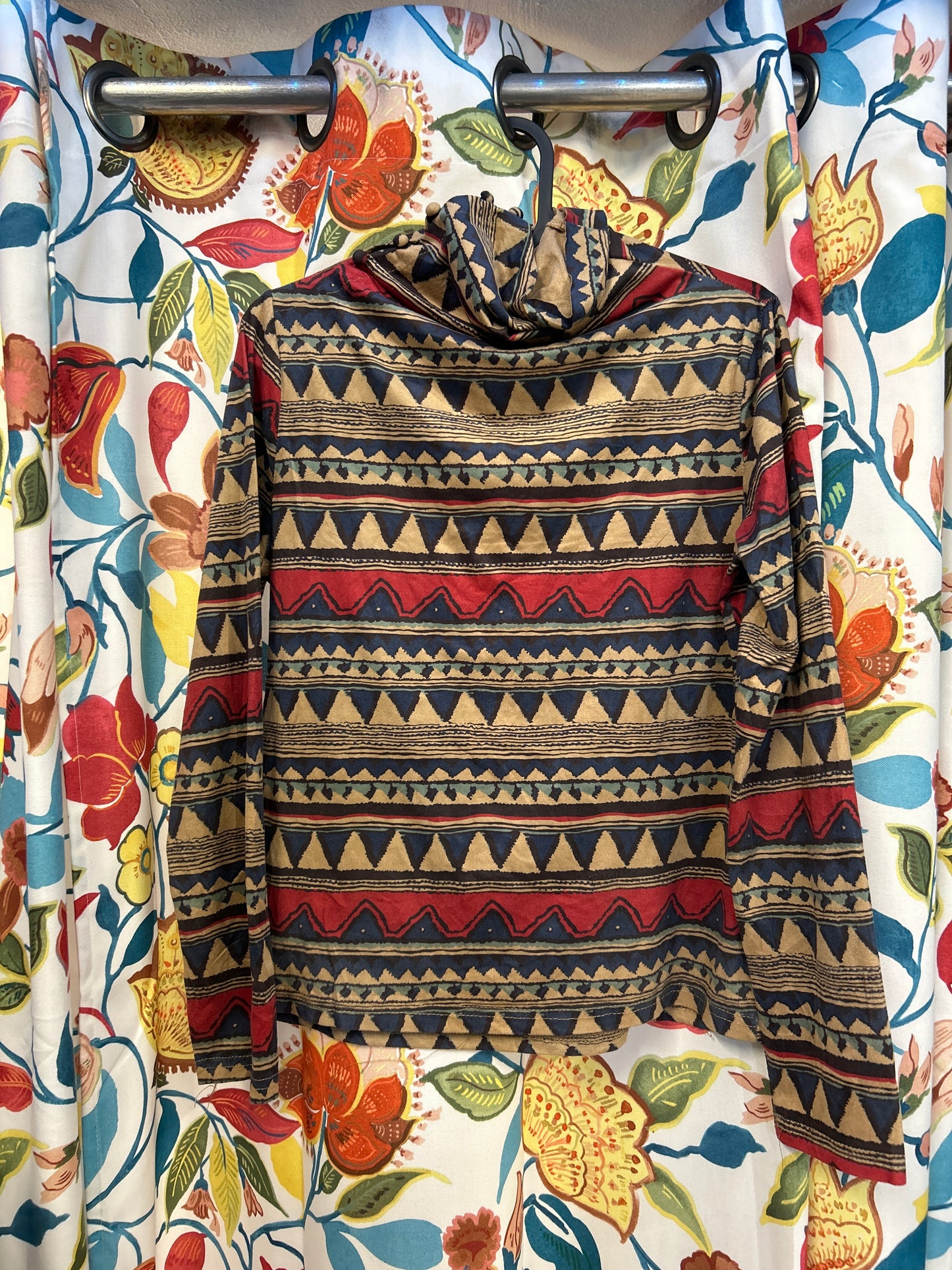 Y2k triangle patterned turtleneck