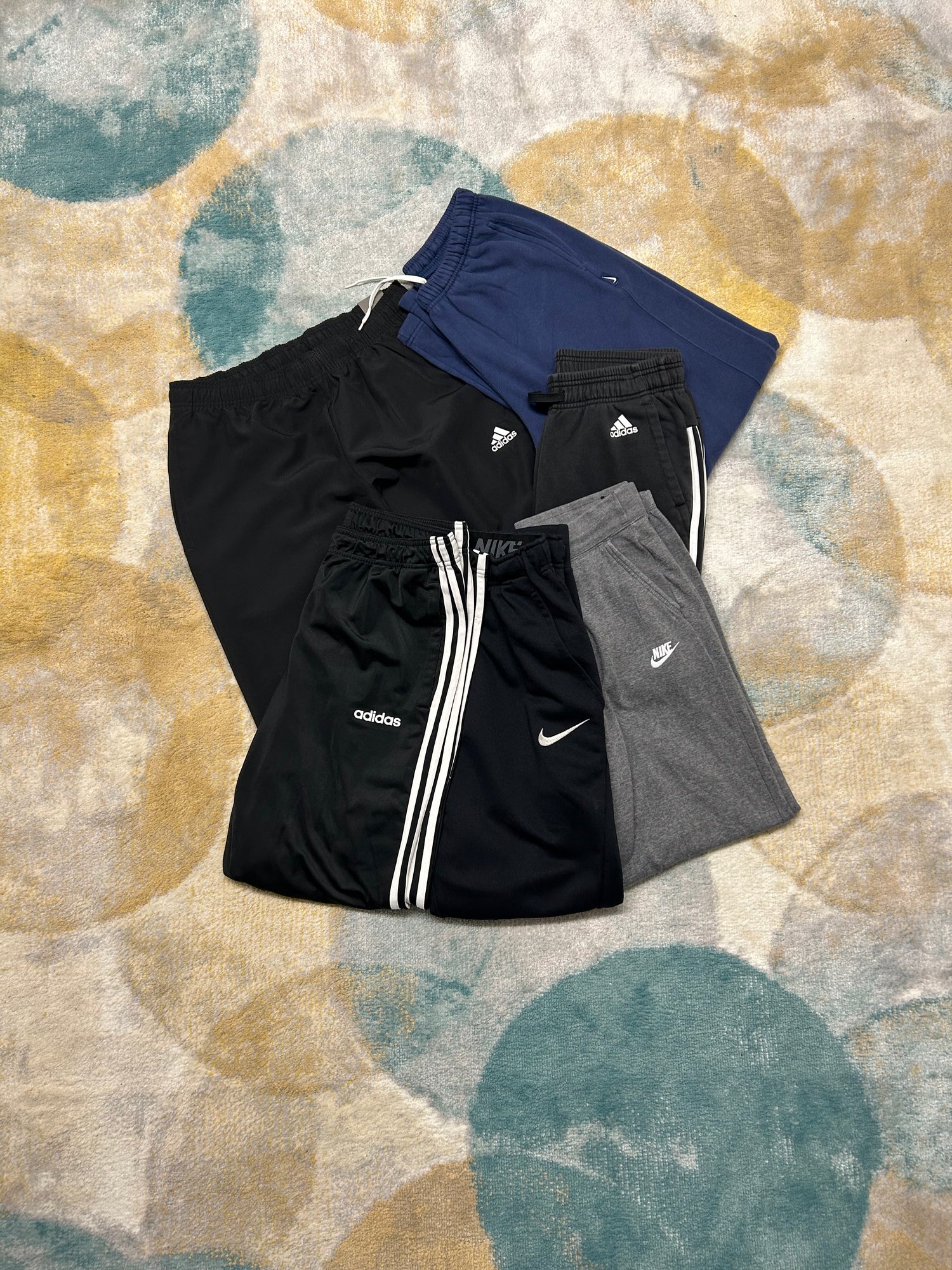 Trackpants