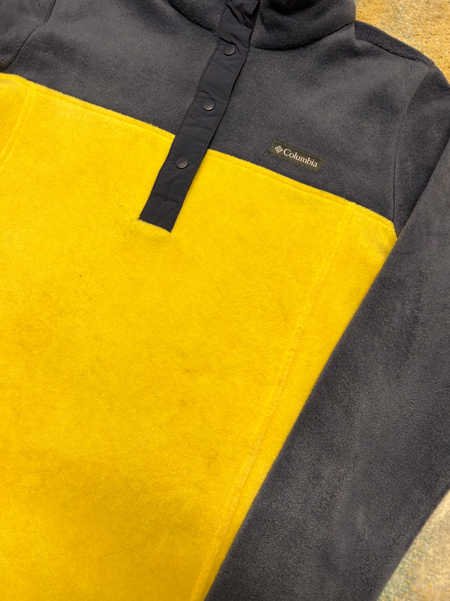 Columbia dark blue and yellow Half-Zip fleece