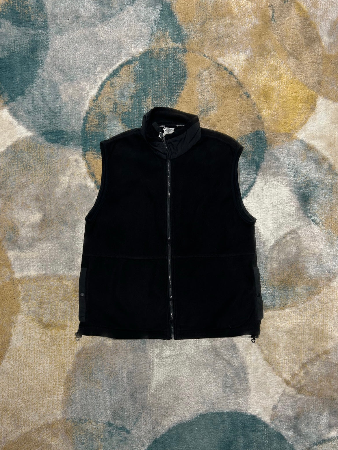 Columbia 90's Black Fleece Vest