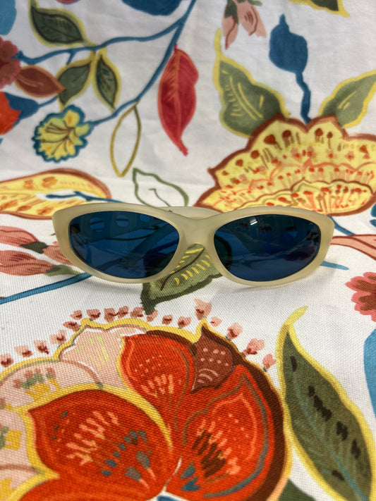 Beige opaque sunglasses