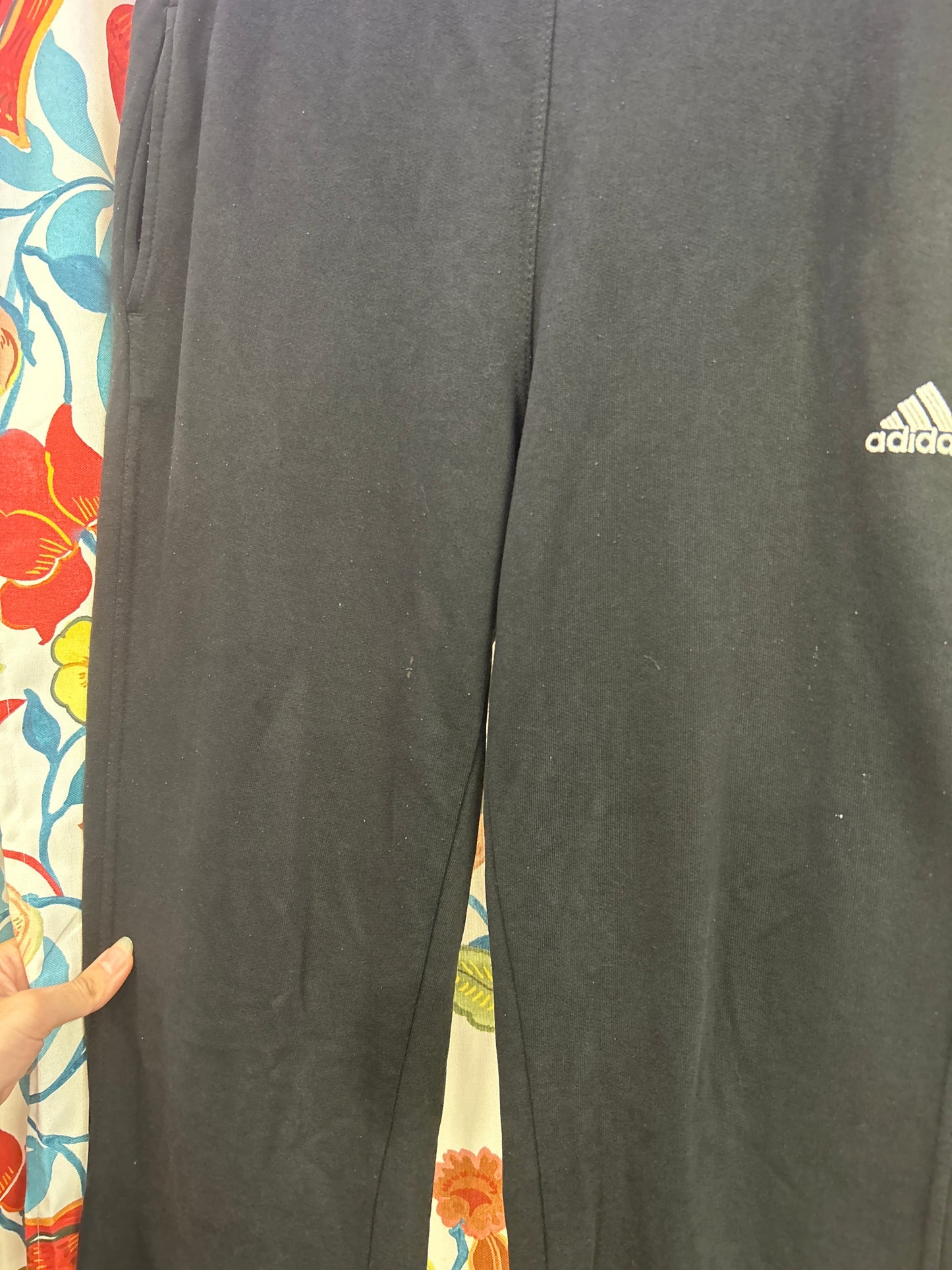 Adidas trackpants cotton *has flaws*