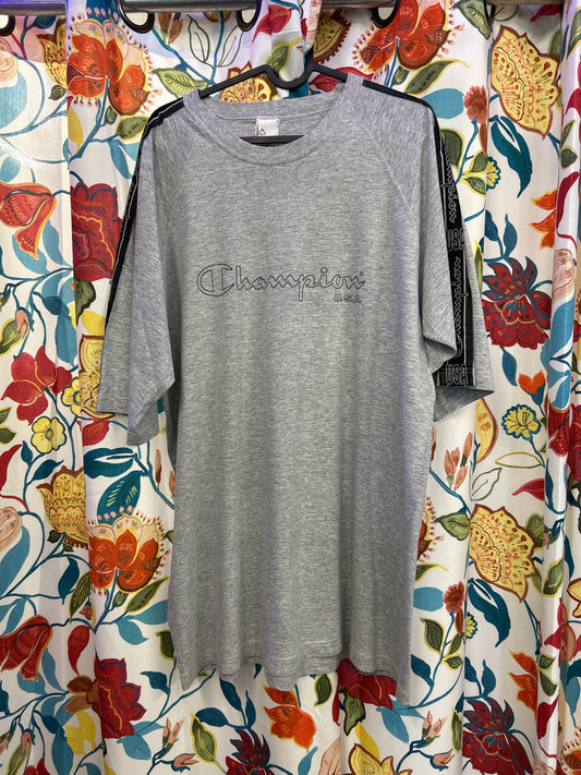 Champion 00' grey t-shirt