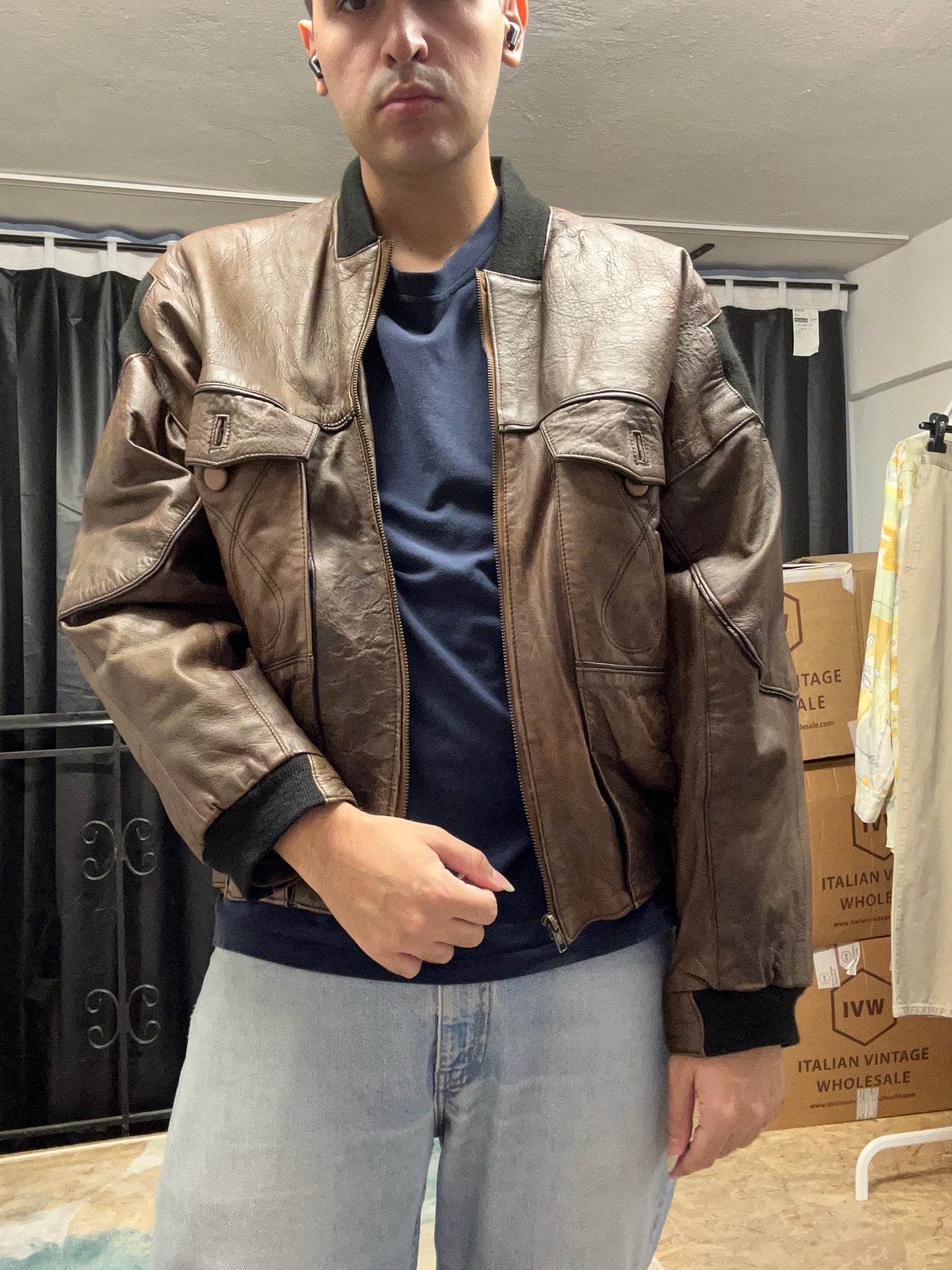 Brown 100% leather bomber jacket