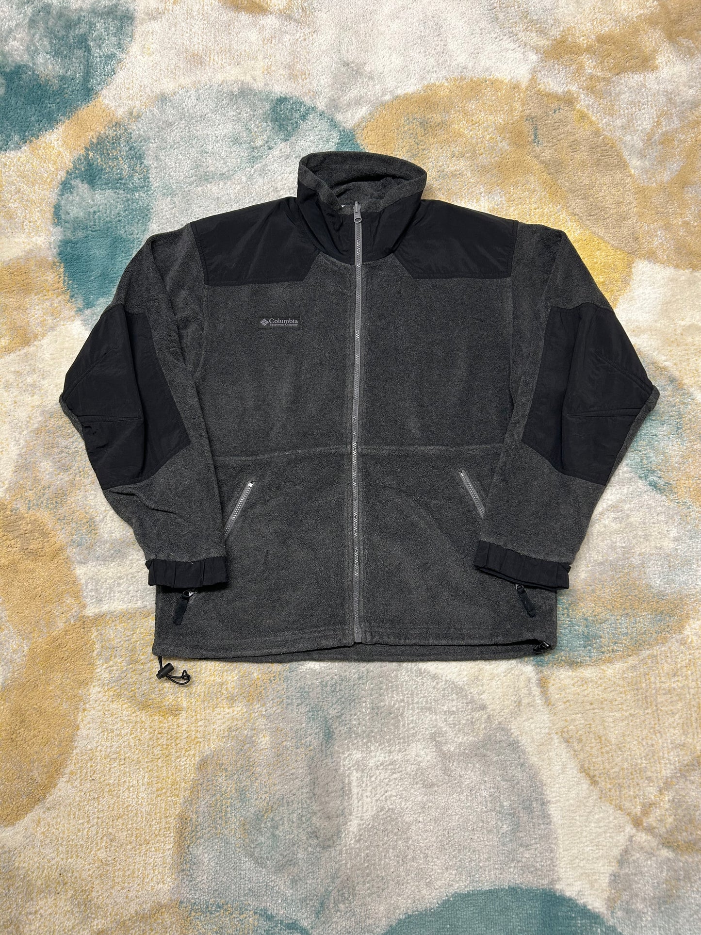 Columbia 00's daek grey and black fleece jacket