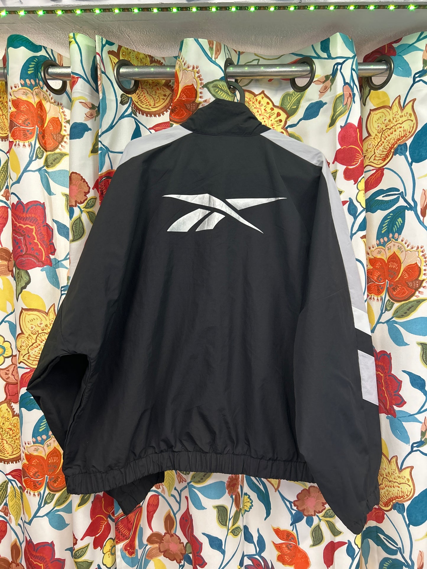 Reebok black bomber jacket