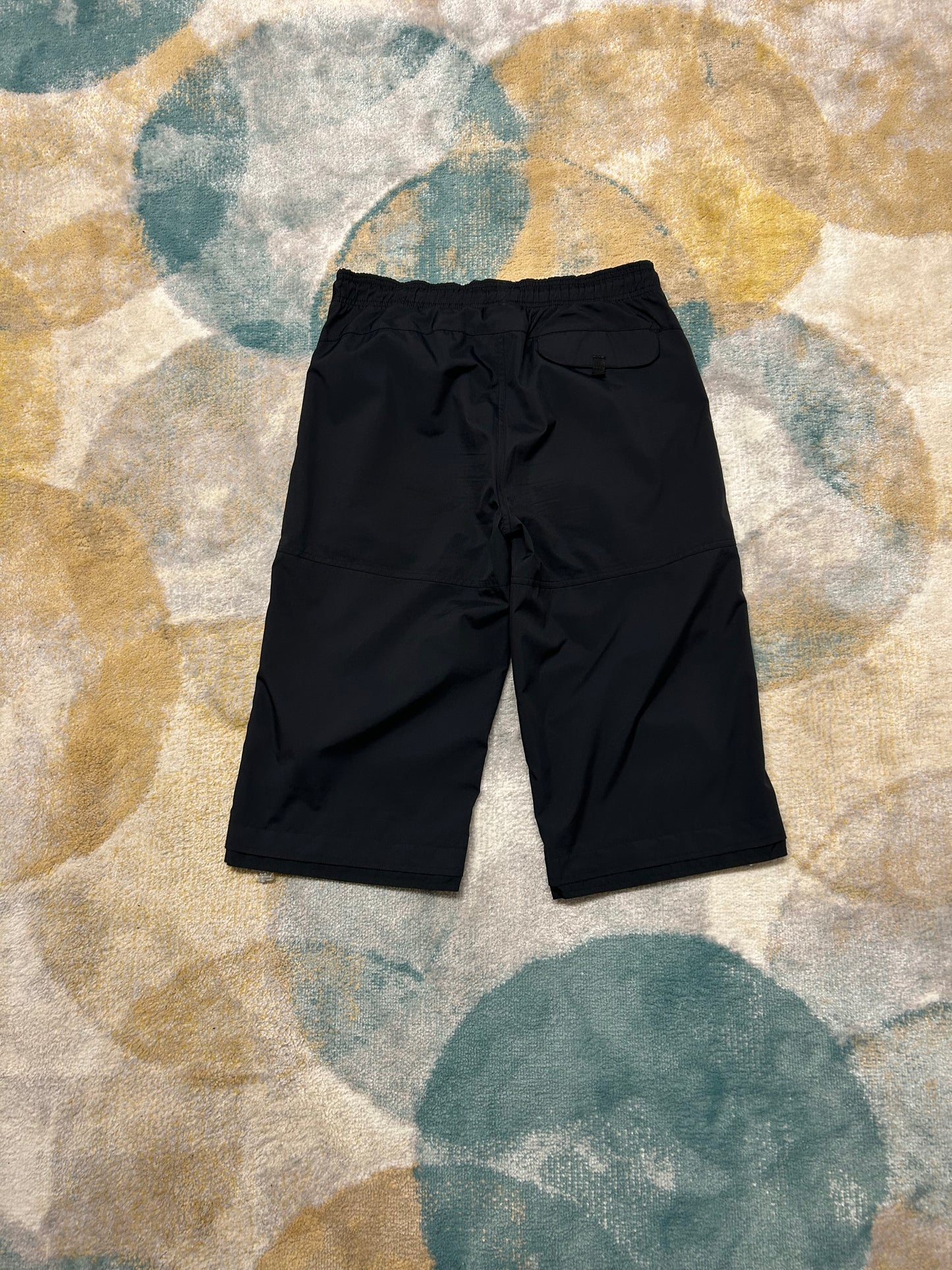 Reebok black athletic Capri pants