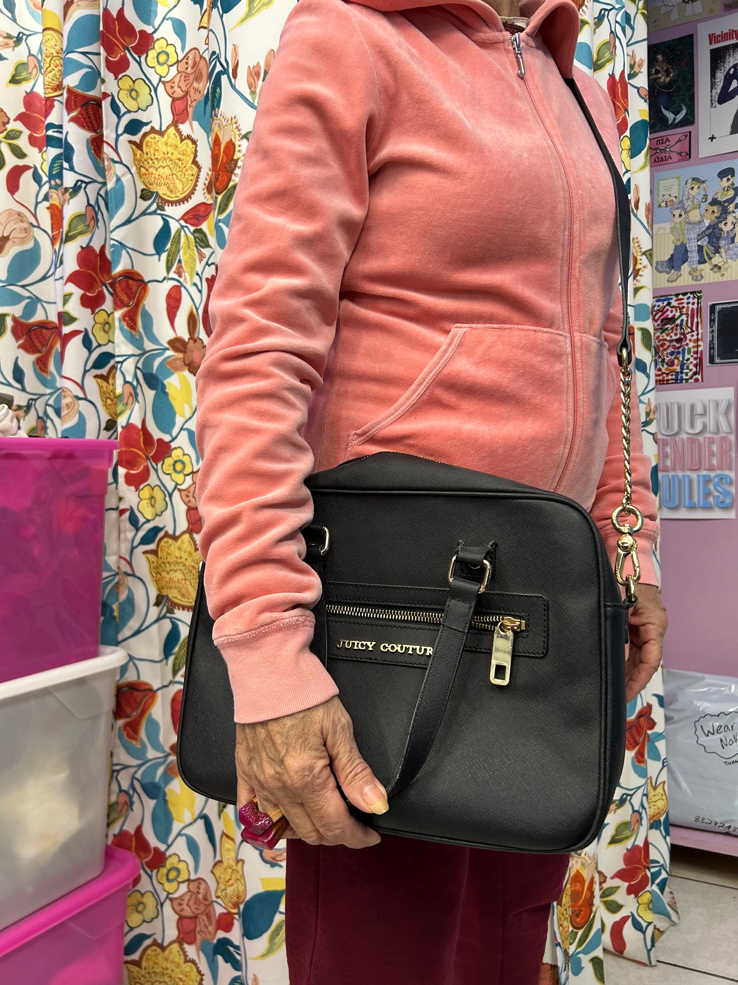 Juicy couture black shoulder back