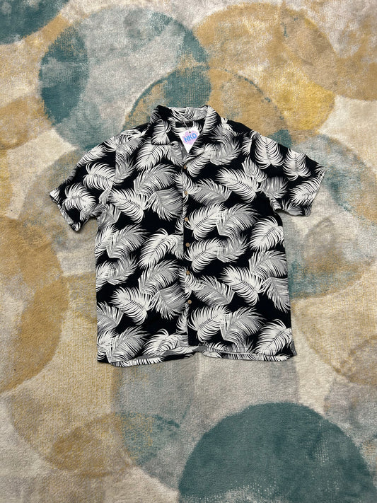 Black and White palm leaf summer shirt (xl)