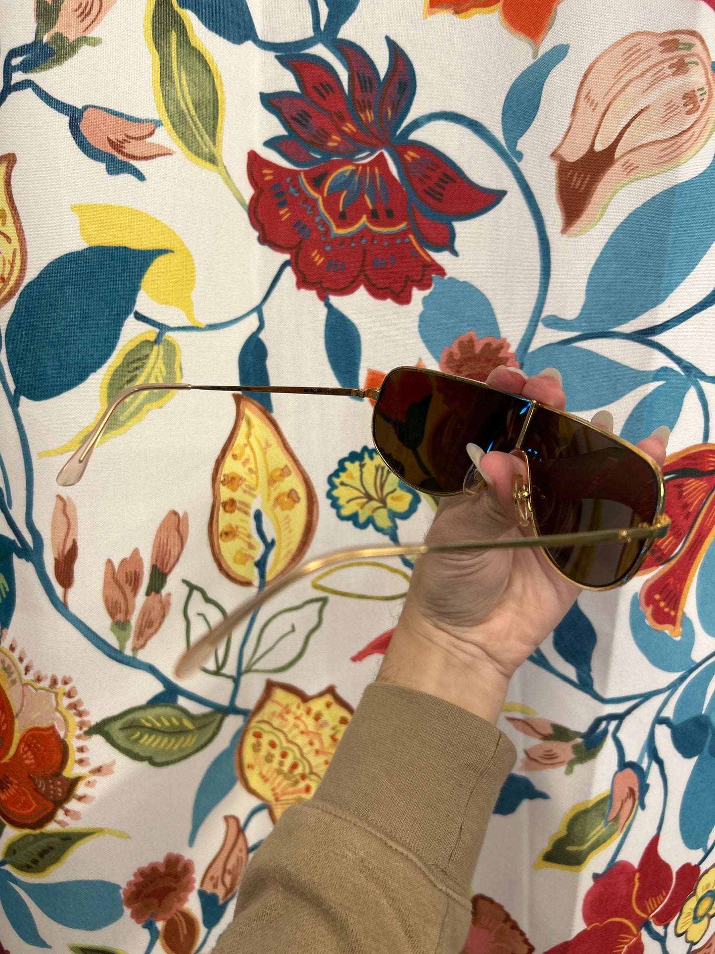 Gold Lightweight Metal Shades with Tinted Lense