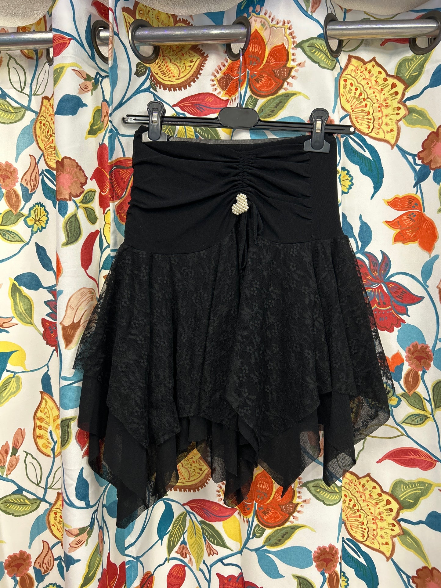 Y2k black asymmetrical skirt