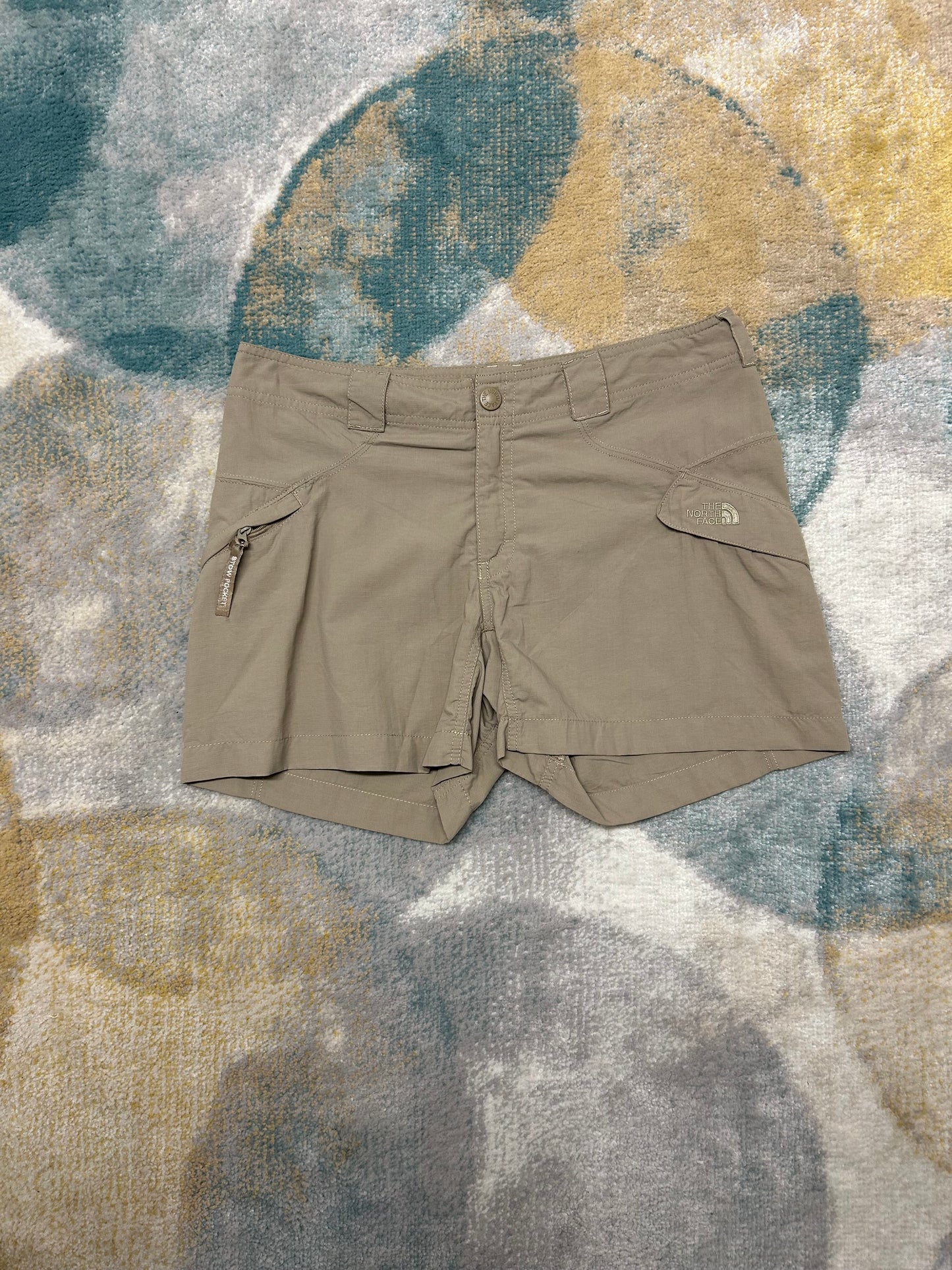 TheNorthFace Creme Lightweight hiking shorts
