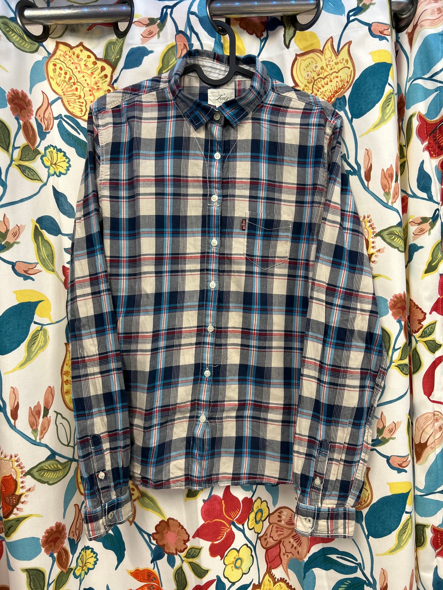 Levi's checkered long sleeve