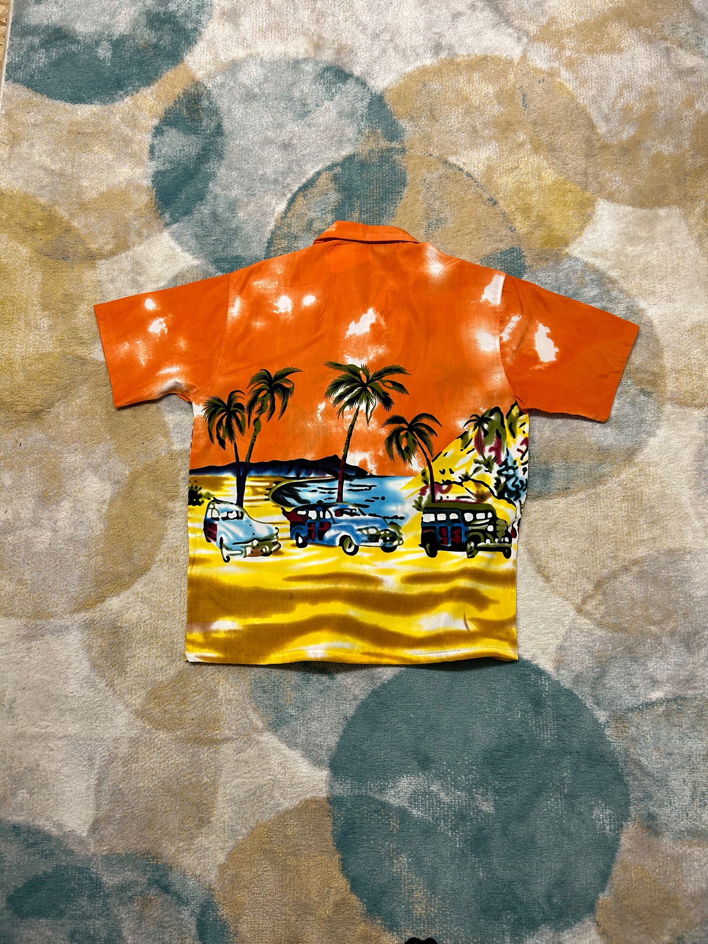 Orange and yellow island buses shirt