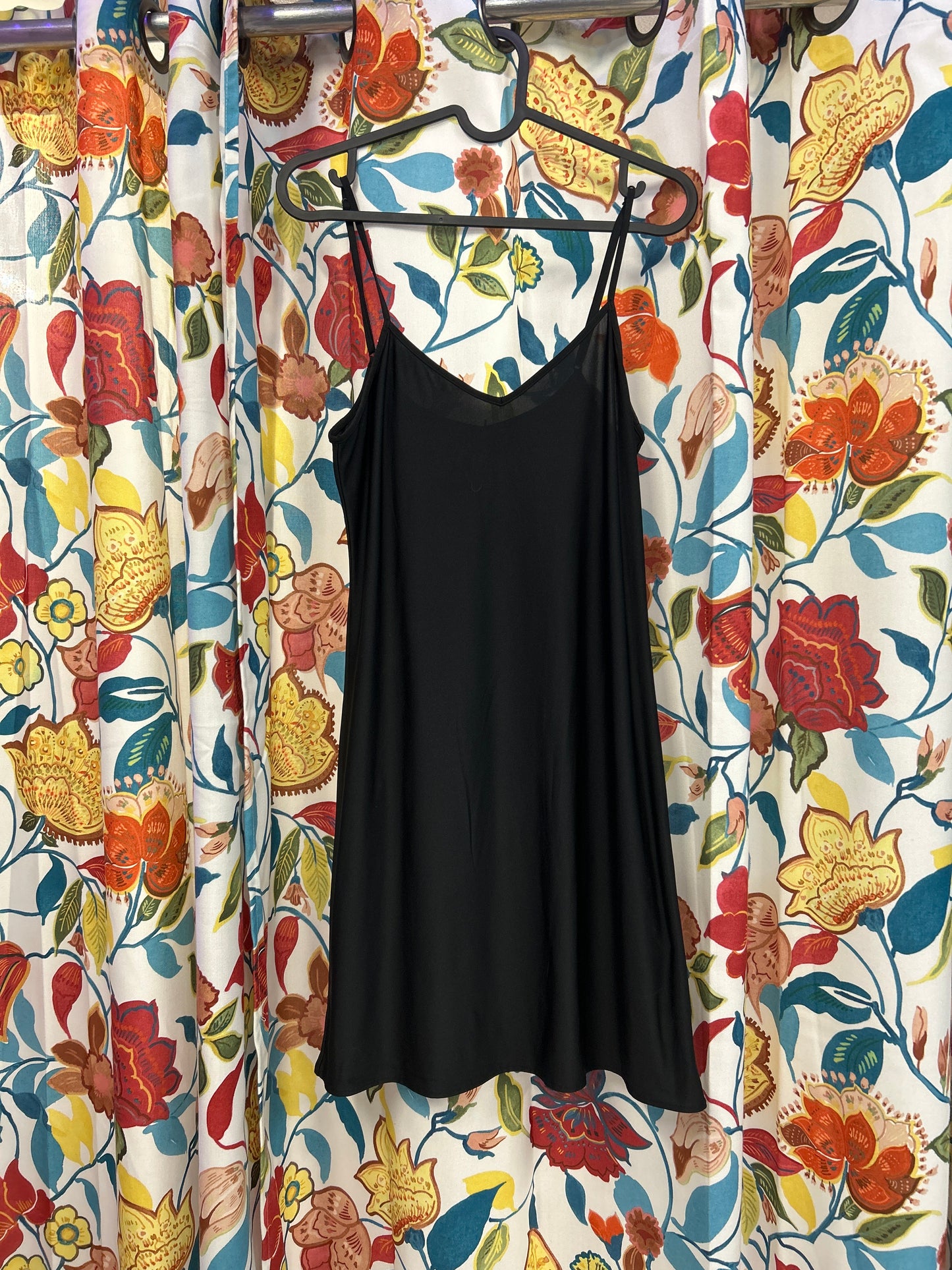Black simple dress