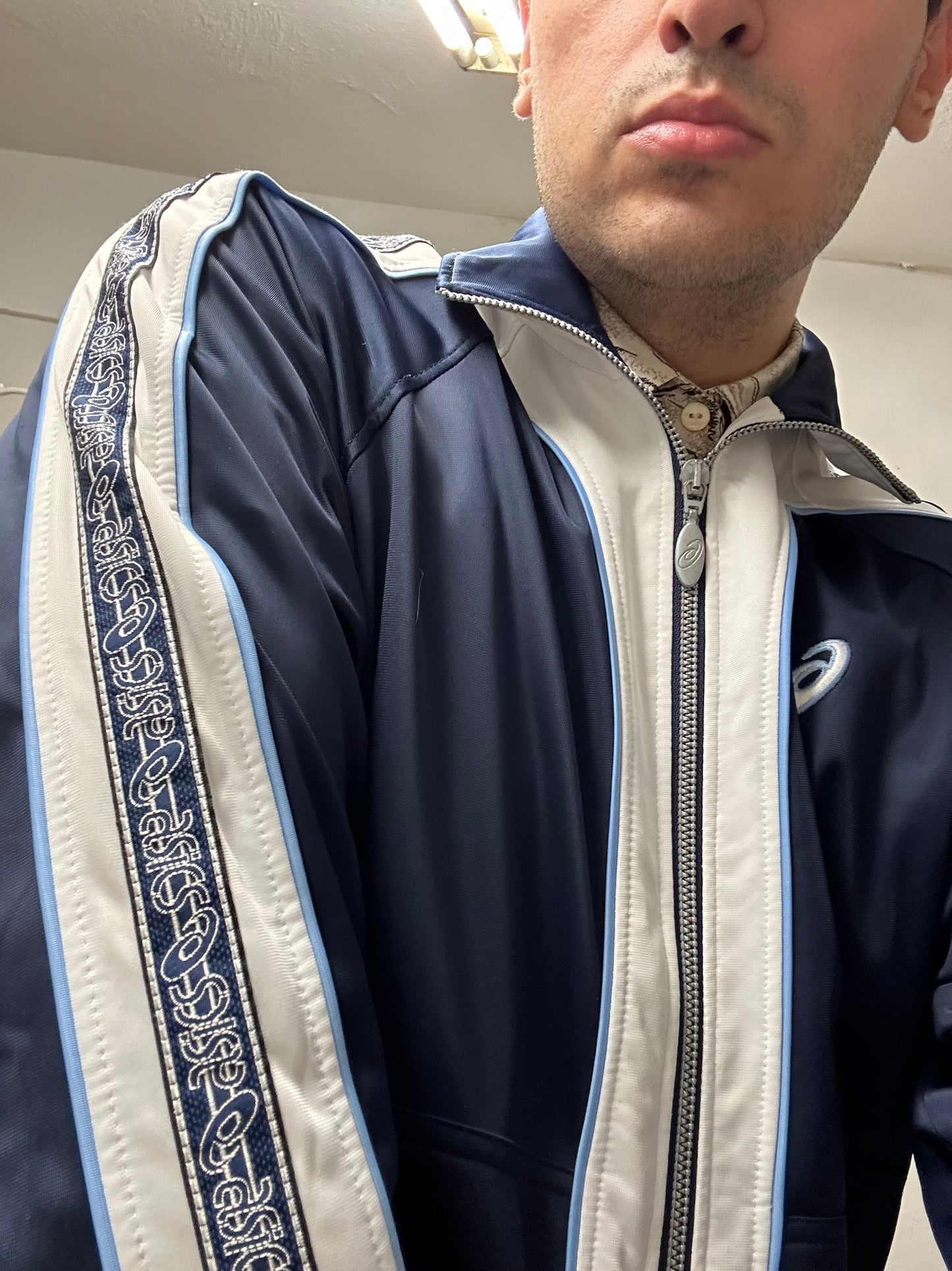 Asics 00's dark blue and white jacket