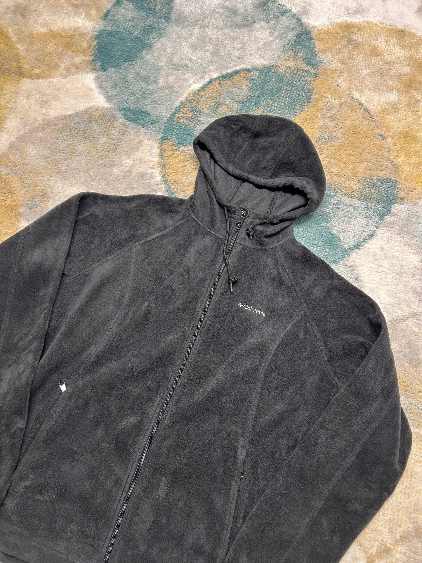 Columbia black hooded fleece jacket