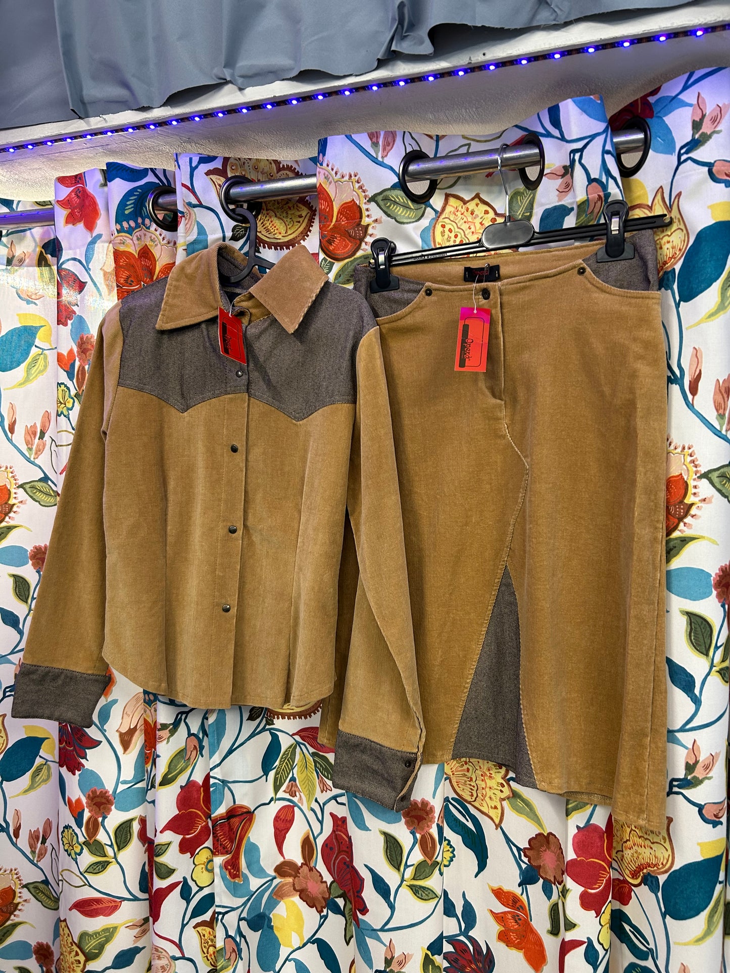 Y2k deadstock Courdoy brown midi skirt