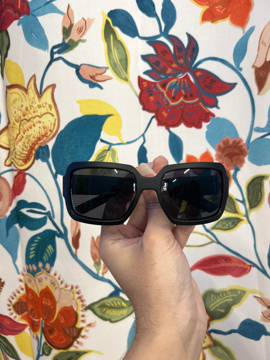 Black Classic Shades