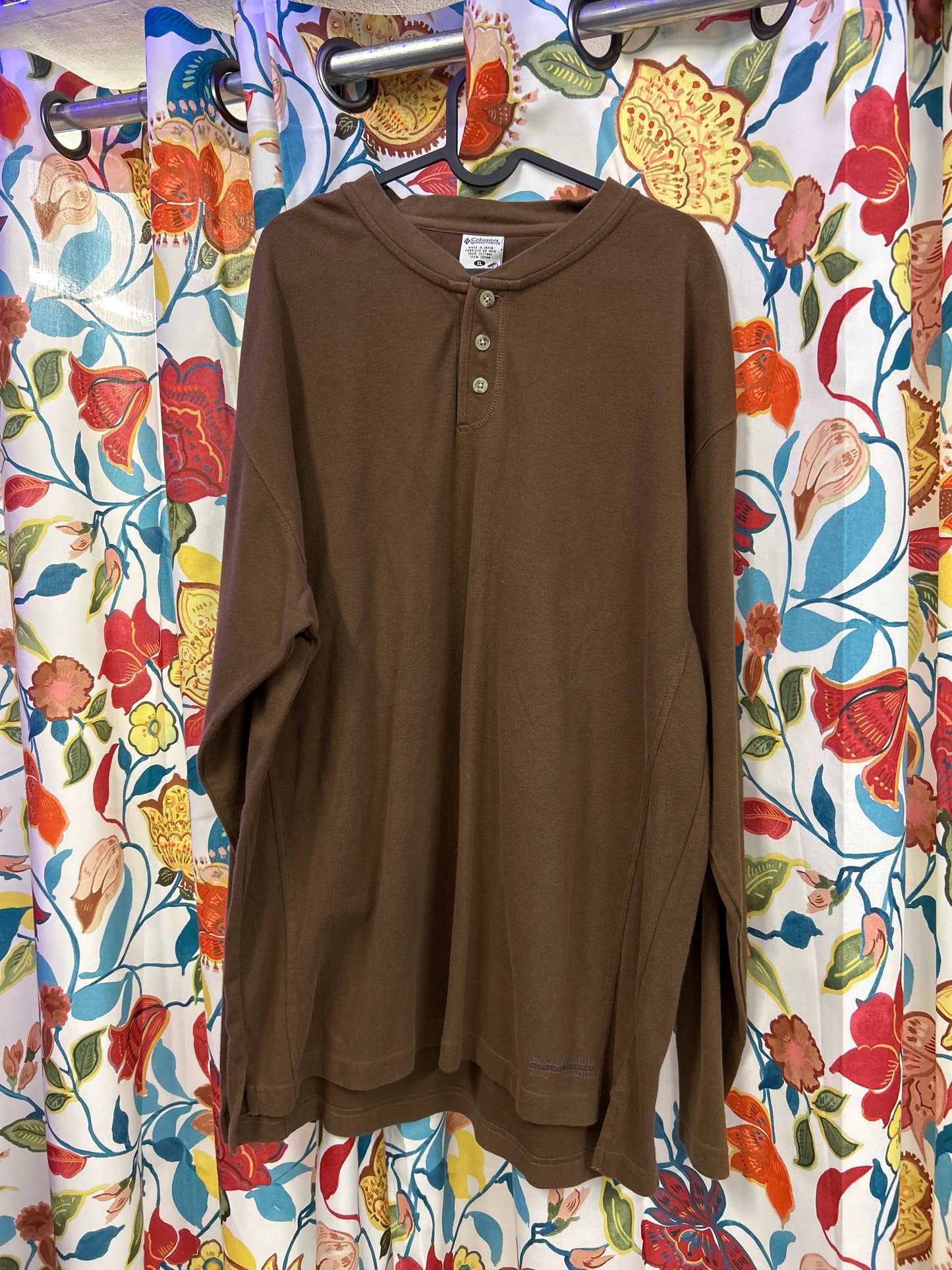 Columbia 100% cotton brown Crewneck
