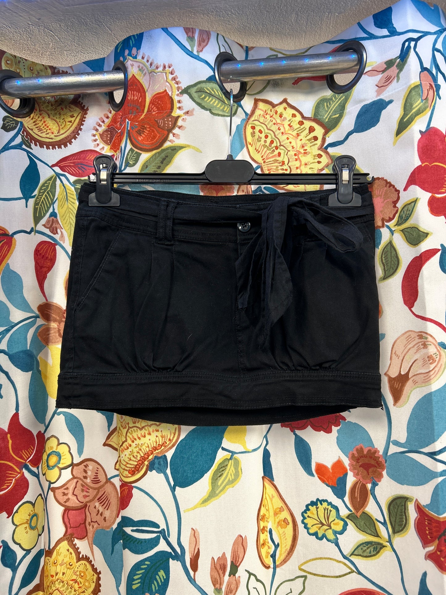 Y2K terranova black mini skirt