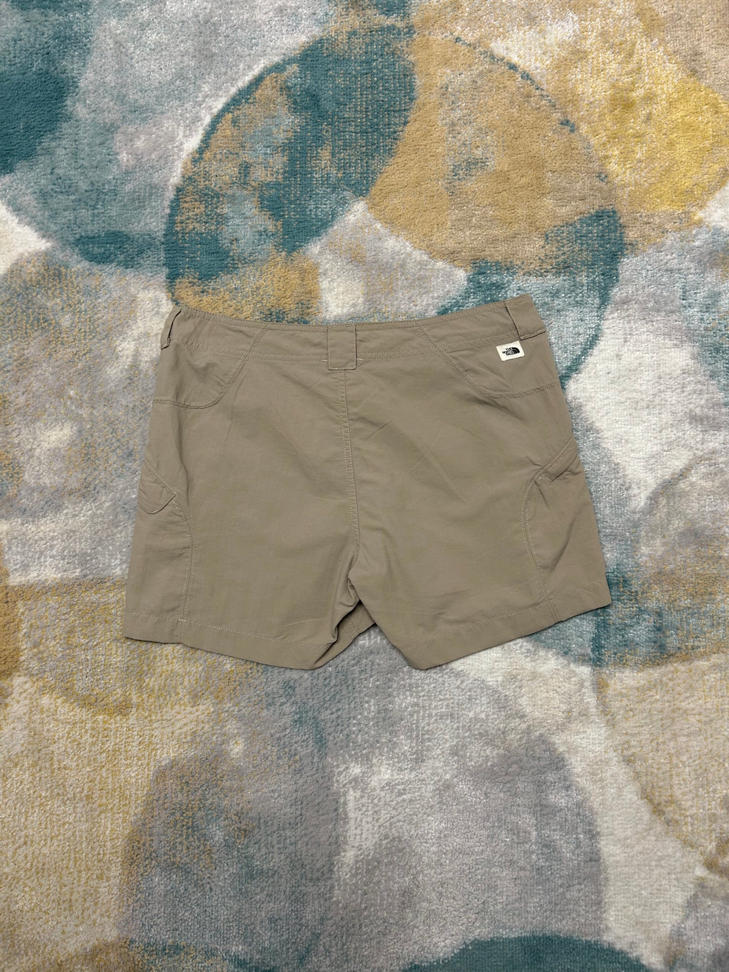 TheNorthFace Creme Lightweight hiking shorts