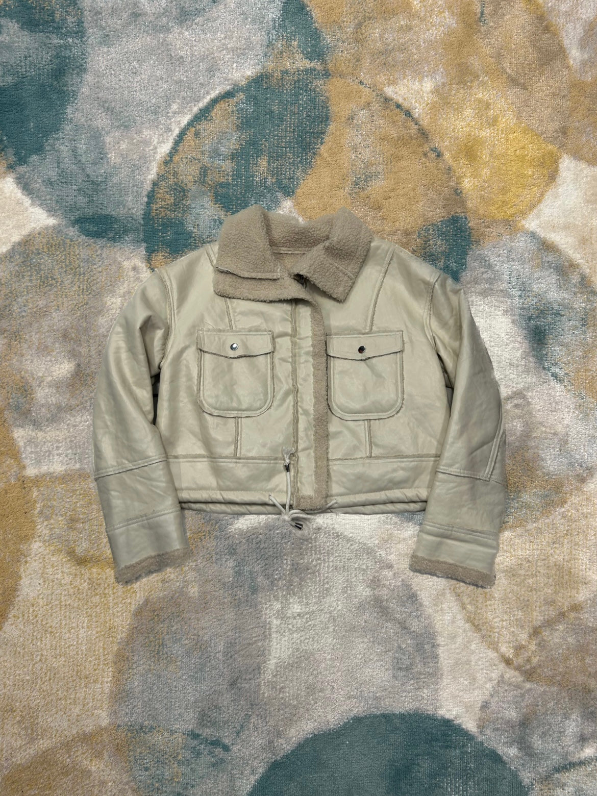 Y2k crem faux leather cropped jacket