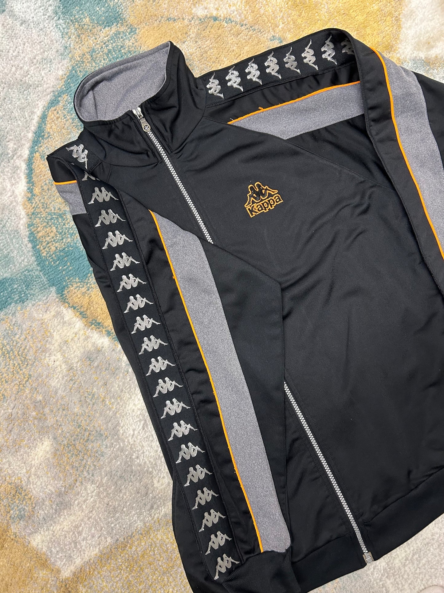 Kappa 00's black and grey trackjacket