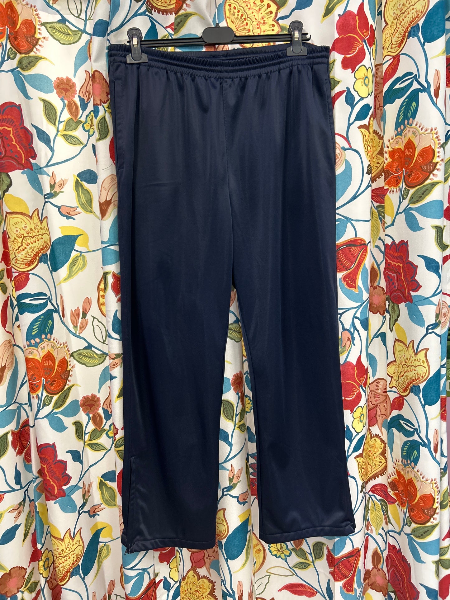 ✨SUPER SALES✨ lotto dark blue trackpants