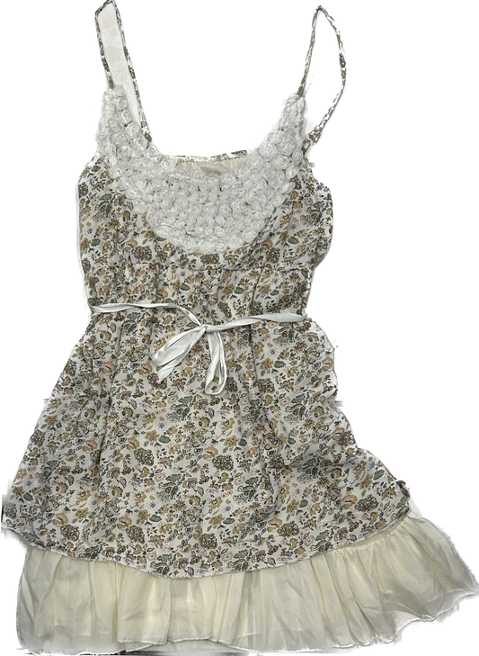 Cottage core patterned dress with lace detailing