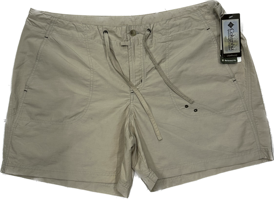 Columbia Deadstock Beige 00's Women's Shorts